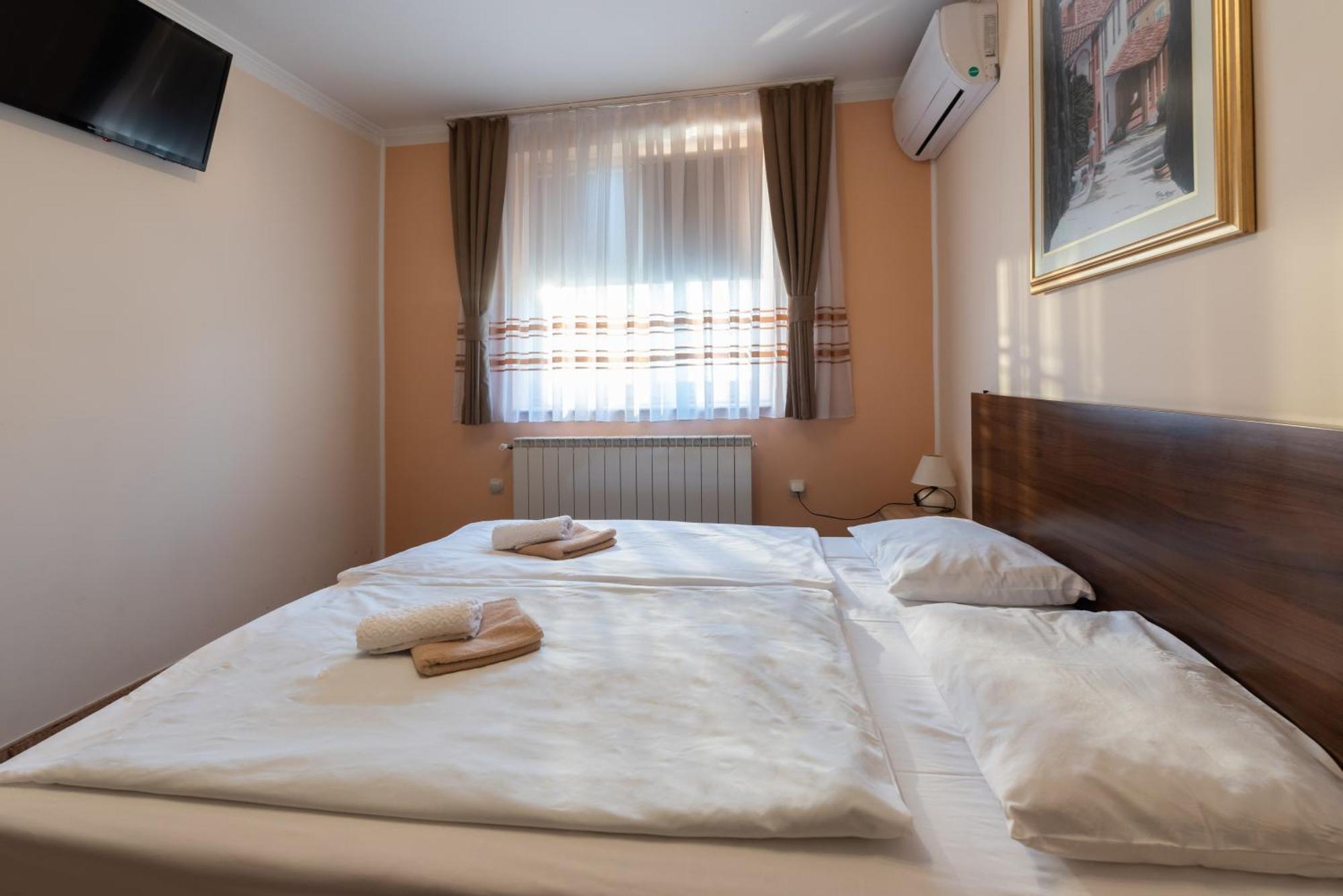 B&B Restoran Bosiljevo Exterior photo